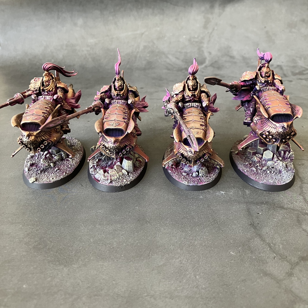 Custodes (Batch/Army Painting)