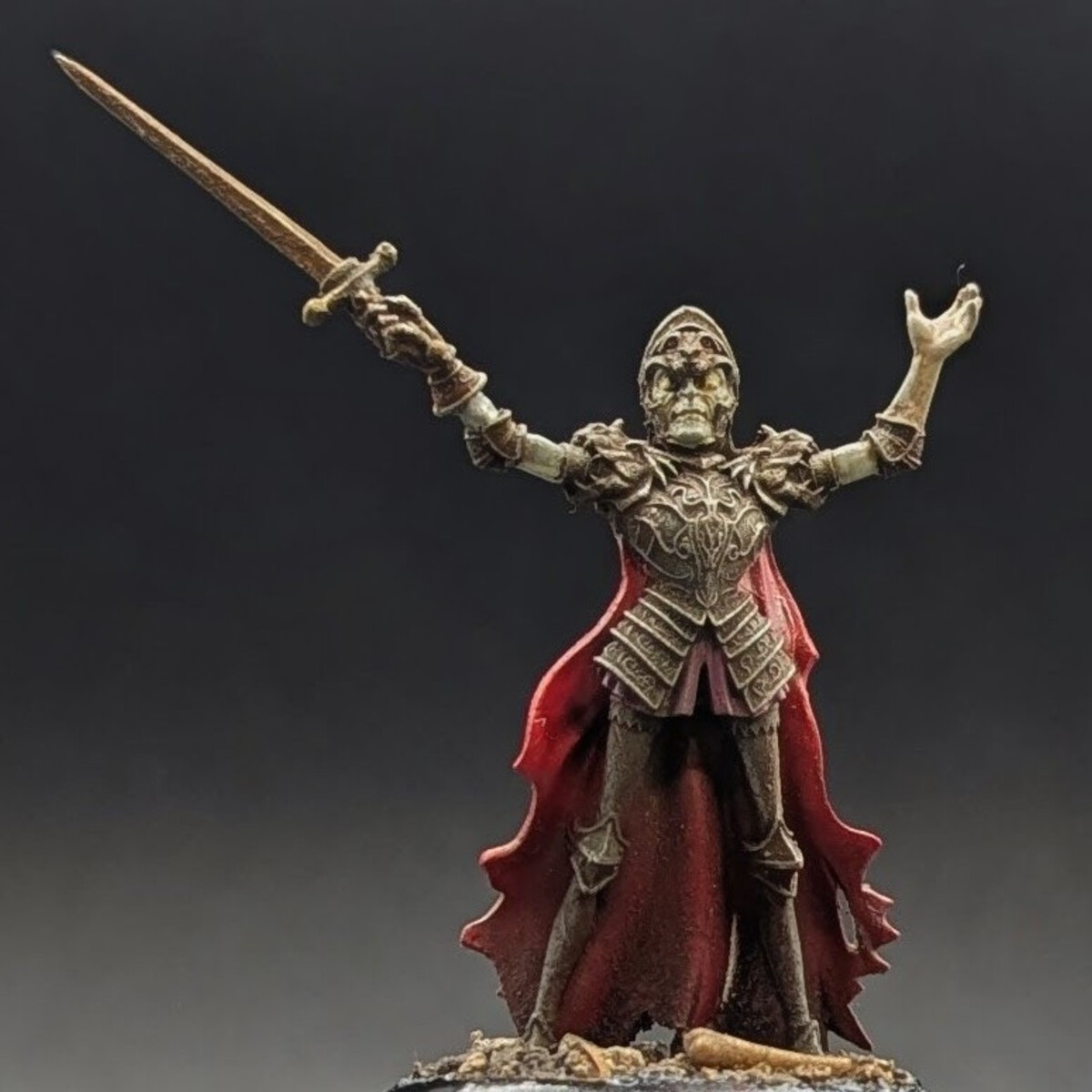 Negroli (Moonstone)