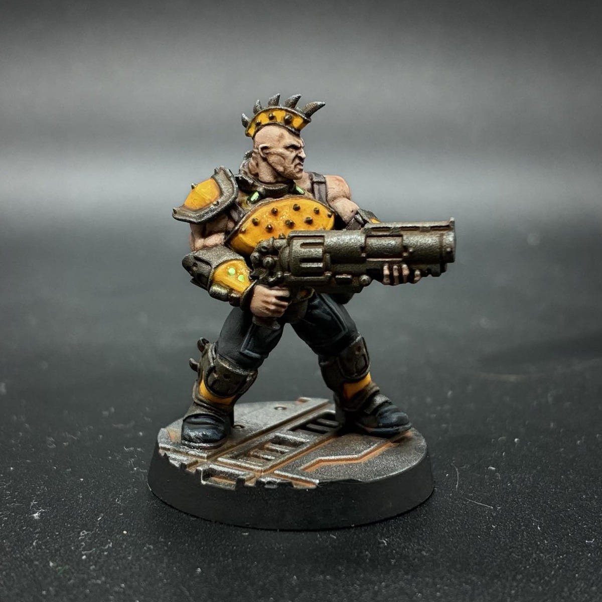 Necromunda - Goliath - Yellow Armor