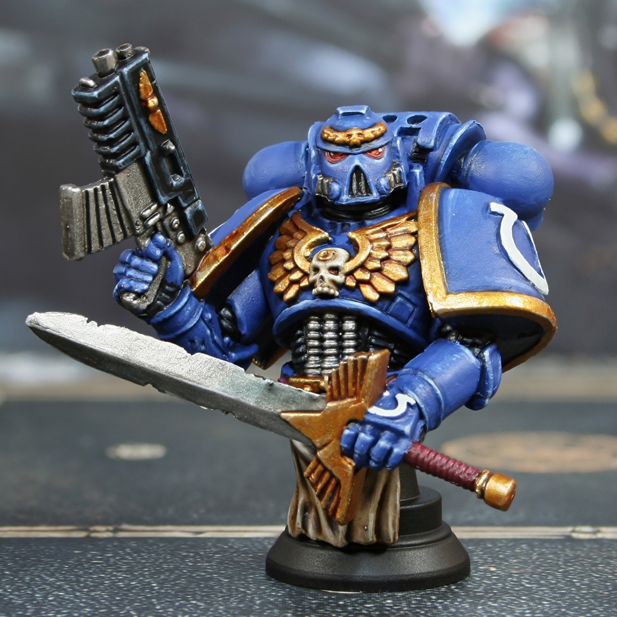 Relic: Ultramarines Captain Playing Peice 